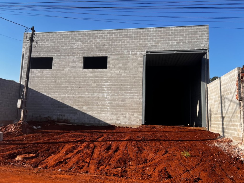Barracão_galpão para locacao no Jardim Bela Vista em Apucarana com 0,00m² por R$ 4.500,00