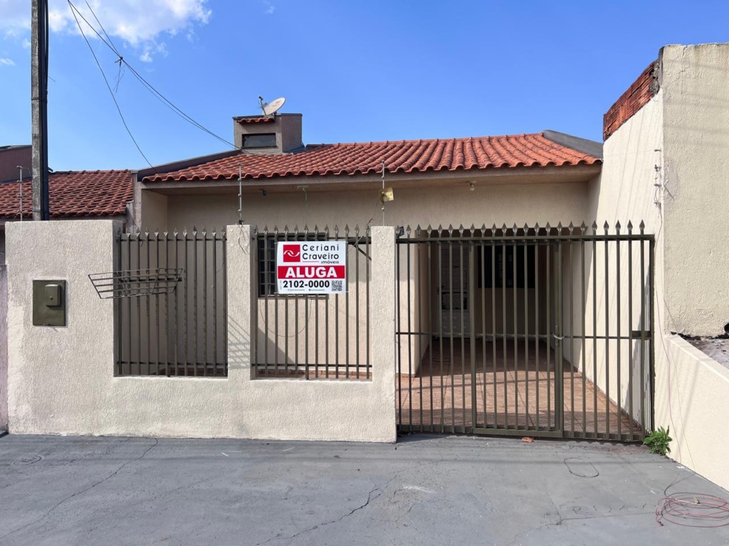 Residência para locacao no Jardim Adriane em Apucarana com 0,00m² por R$ 900,00
