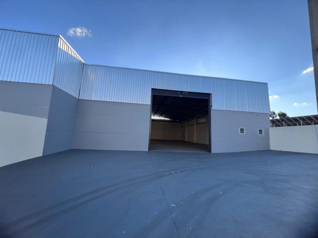 Barracão_galpão para locacao no Eco Park em Apucarana com 400,00m² por R$ 4.000,00