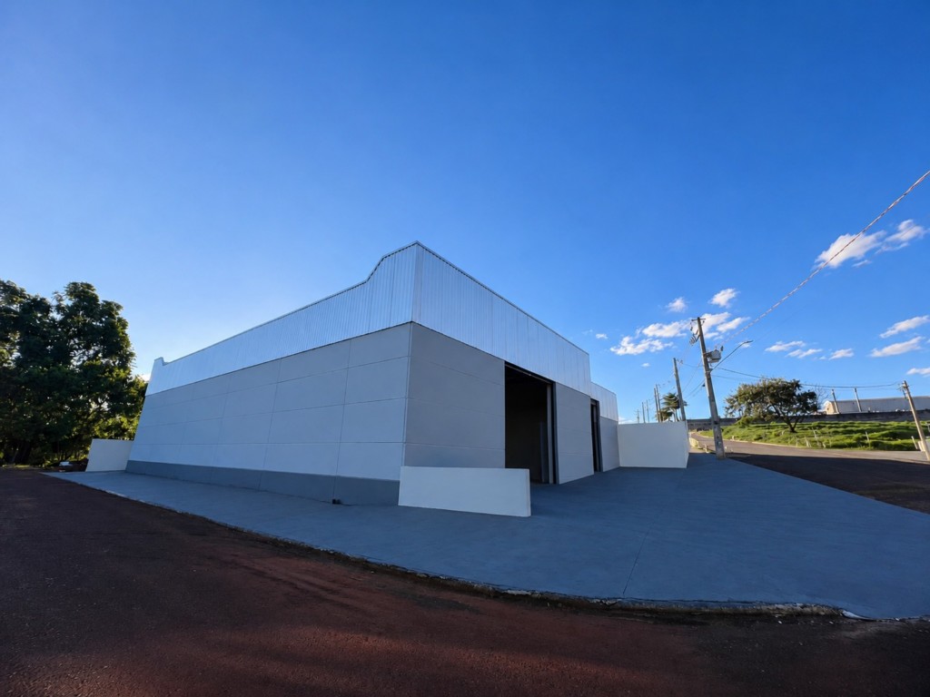 Barracão_galpão para locacao no Eco Park em Apucarana com 433,00m² por R$ 4.300,00