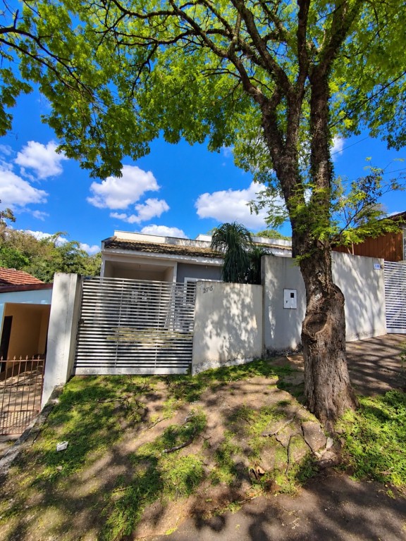 Residência para venda no Vila Sao Jeronimo em Apucarana com 161,47m² por R$ 250.000,00