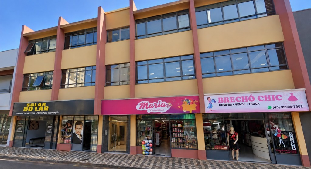 Sala Comercial para venda no Centro em Apucarana com 0,00m² por R$ 140,00