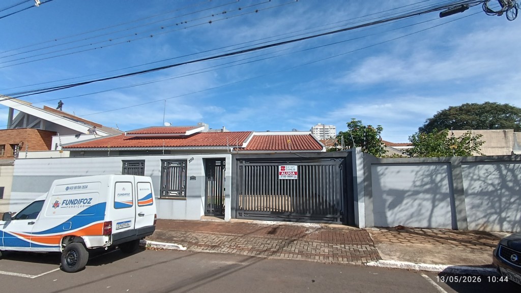 Residência para locacao no Jardim Sao Pedro em Apucarana com 0m² por R$ 3.000,00
