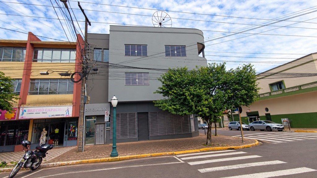 Apartamento para locacao no Centro em Apucarana com 0,00m² por R$ 1.850,00