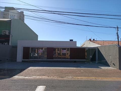 Casa Comercial no Centro em Apucarana