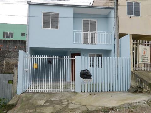 Sobrado para locacao no Xaxim em Curitiba com 120m² por R$ 2.375,00