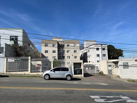 Apartamento para locacao no Uberaba em Curitiba com 61,9m² por R$ 2.475,00