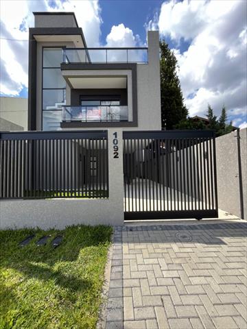 Sobrado para venda no Hauer em Curitiba com 150,06m² por R$ 1.150.000,00