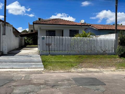 Casa Residencial para locacao no Xaxim em Curitiba com 90m² por R$ 3.250,00