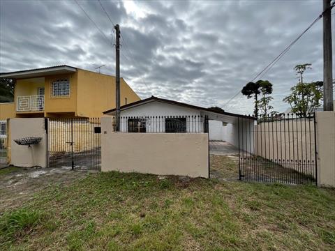 Casa Residencial para locacao no Boqueirao em Curitiba com 215m² por R$ 3.625,00
