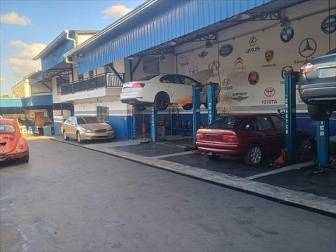 Casa Comercial para venda no Centro em Sao Jose dos Pinhais com 350m² por R$ 1.450.000,00