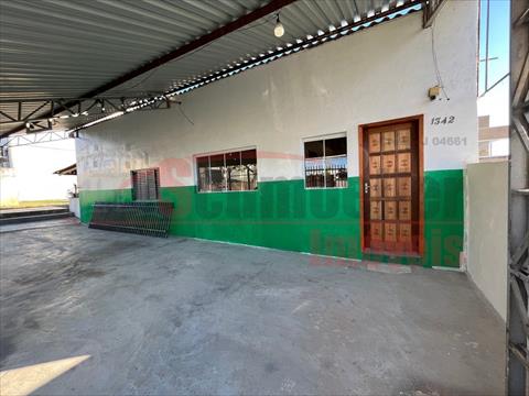 Casa Residencial para locacao no Xaxim em Curitiba com 94m² por R$ 2.250,00