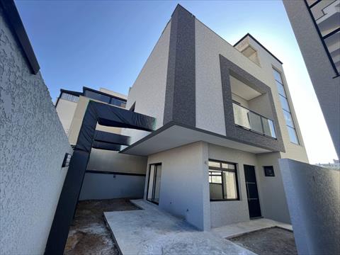 Sobrado para venda no Hauer em Curitiba com 133,92m² por R$ 1.050.000,00