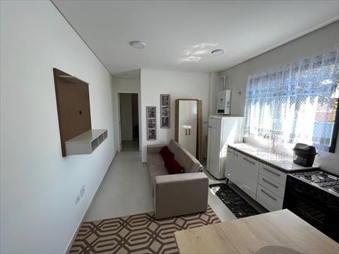 Apartamento para locacao no Cajuru em Curitiba com 28,3m² por R$ 1.875,00