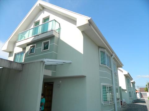 Sobrado para locacao no Boqueirao em Curitiba com 123,71m² por R$ 4.500,00