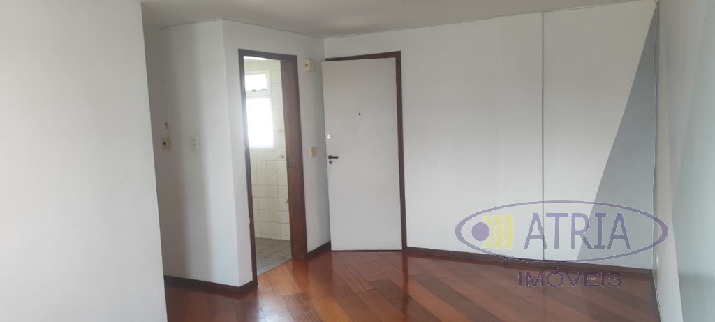 Apartamento para locacao no Portao em Curitiba com 66m² por R$ 2.123,75