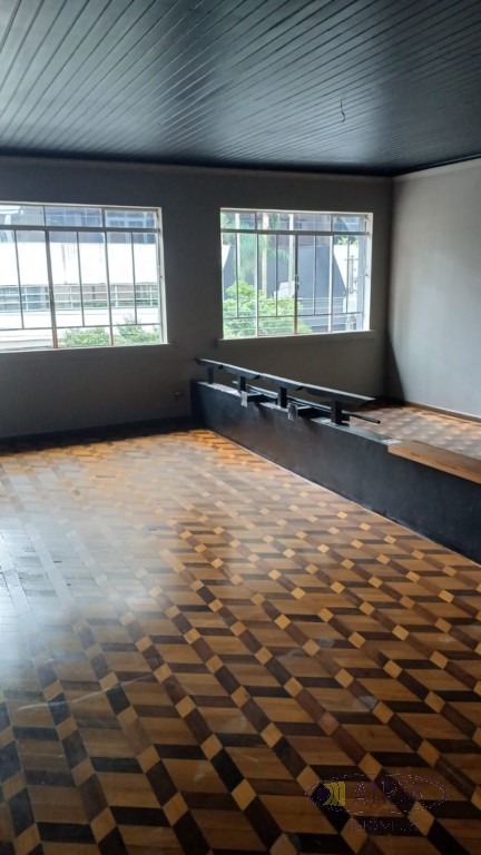 Conjunto Comercial para locacao no Agua Verde em Curitiba com 126,5m² por R$ 3.687,50