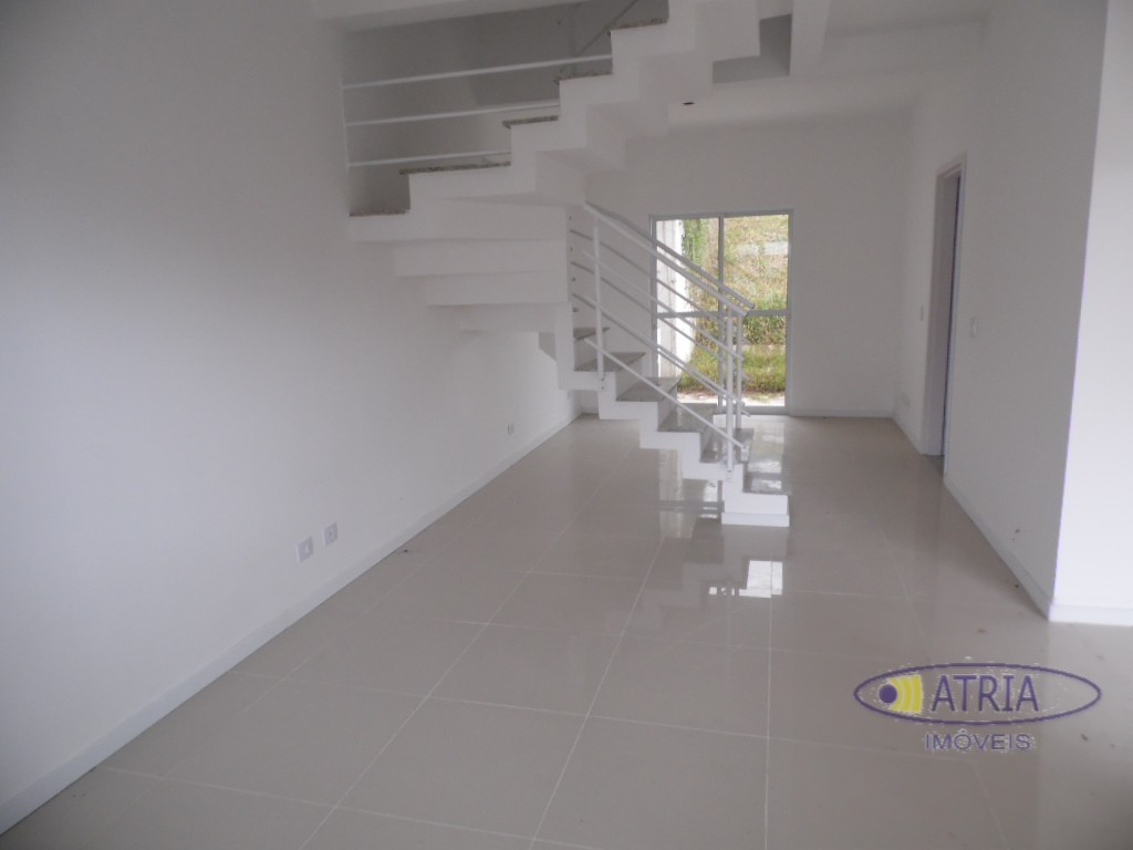 Sobrado para locacao no Abranches em Curitiba com 108,11m² por R$ 5.625,00