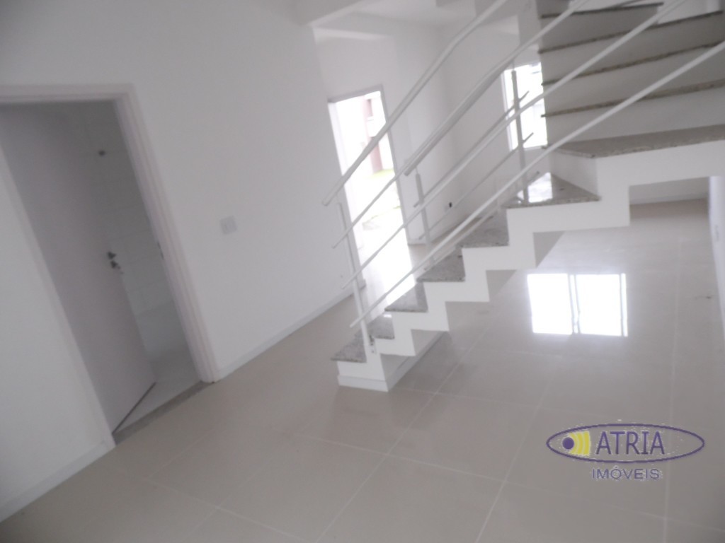 Sobrado para locacao no Abranches em Curitiba com 108,11m² por R$ 5.625,00