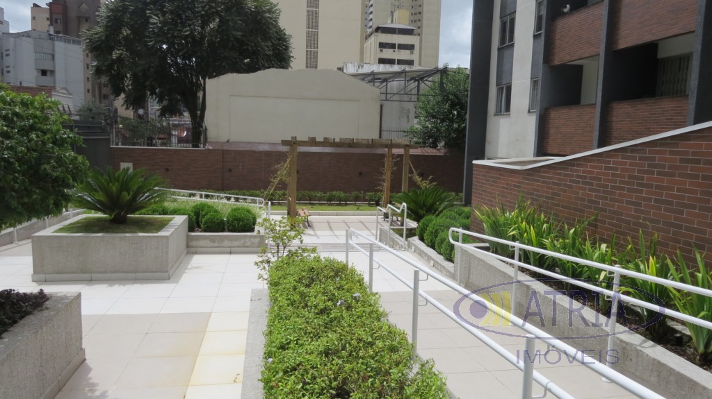 Apartamento para locacao no Centro em Curitiba com 139,9m² por R$ 3.500,00