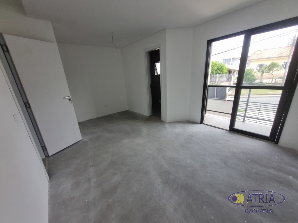 Sobrado para venda no Xaxim em Curitiba com 142m² por R$ 669.000,00