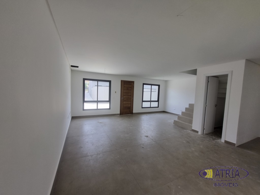 Sobrado para venda no Xaxim em Curitiba com 142m² por R$ 694.000,00