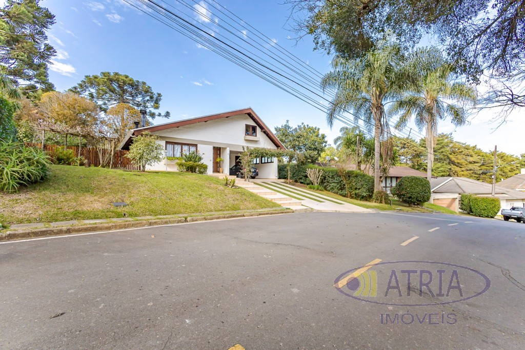 Residência para venda no Orleans em Curitiba com 400m² por R$ 2.890.000,00