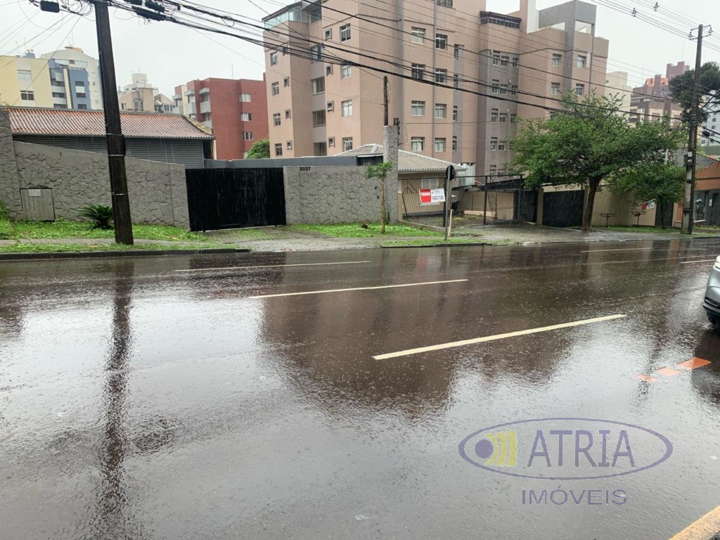 Terreno para venda no Bigorrilho em Curitiba com 700m² por R$ 2.900.000,00