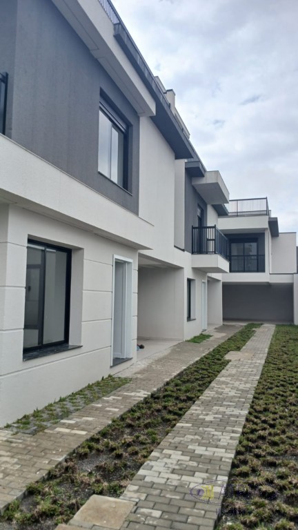 Sobrado para venda no Xaxim em Curitiba com 150m² por R$ 857.000,00
