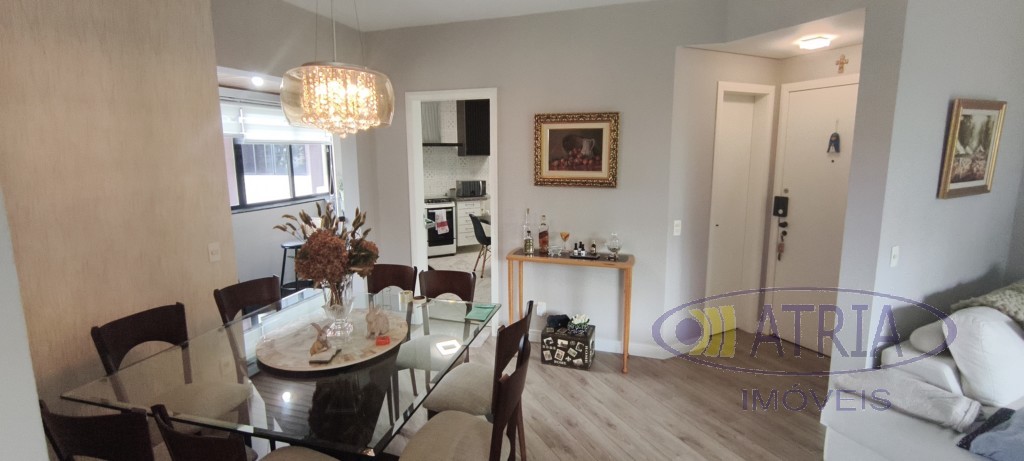 Apartamento para locacao no Agua Verde em Curitiba com 202m² por R$ 9.375,00