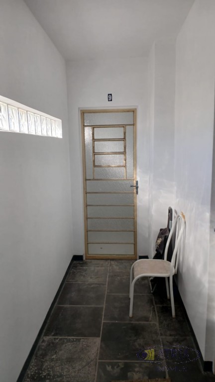 Kitinet para locacao no Santa Quiteria em Curitiba com 35m² por R$ 1.125,00