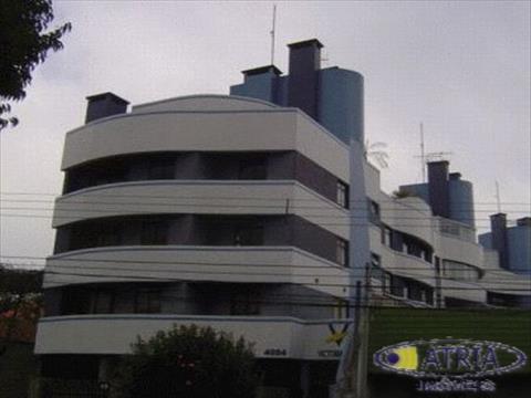 Apartamento para locacao no Reboucas em Curitiba com 116,5m² por R$ 2.750,00