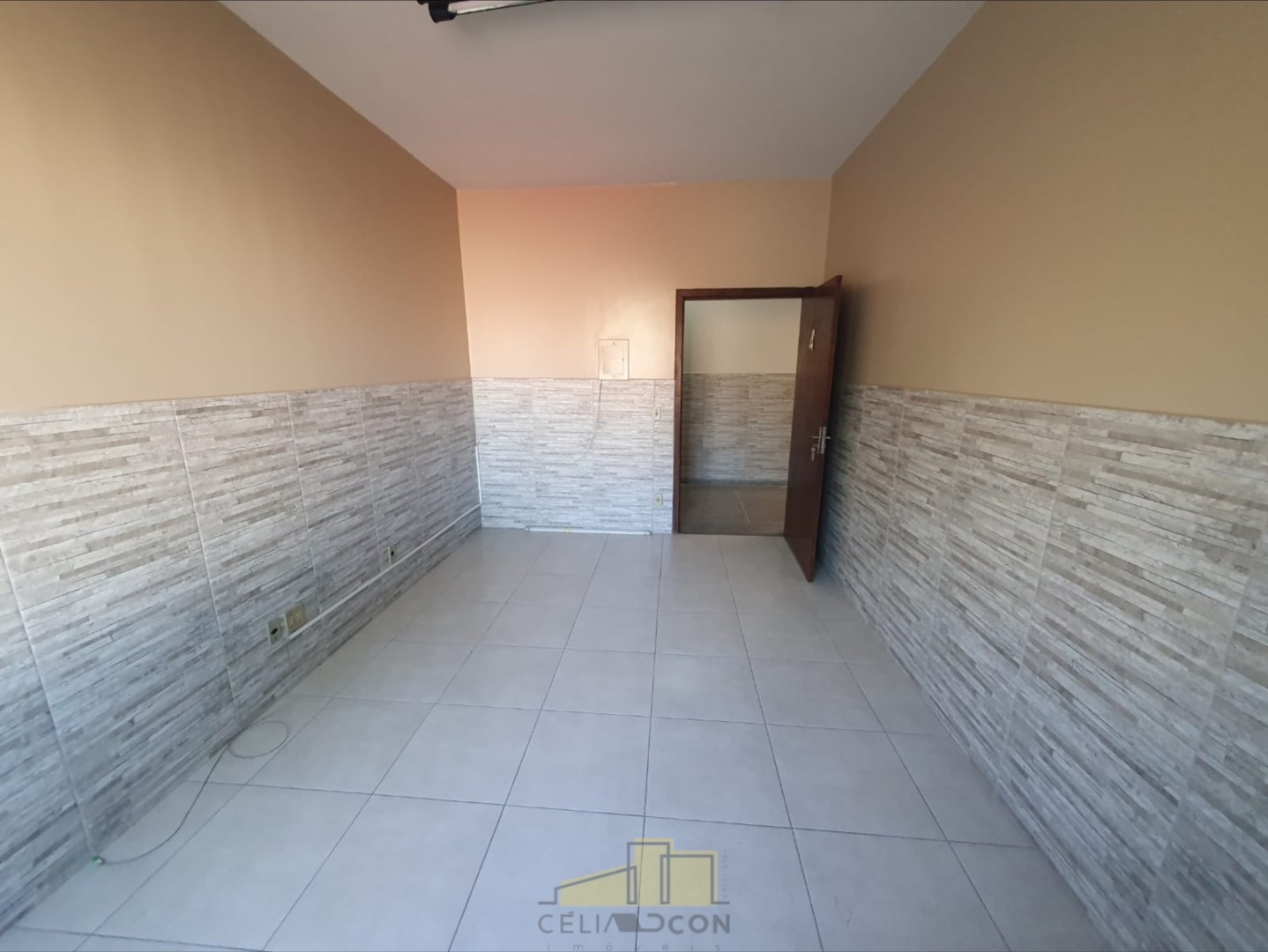 Sala Comercial para locacao no Centro em Uniao da Vitoria com 0m² por R$ 770,00