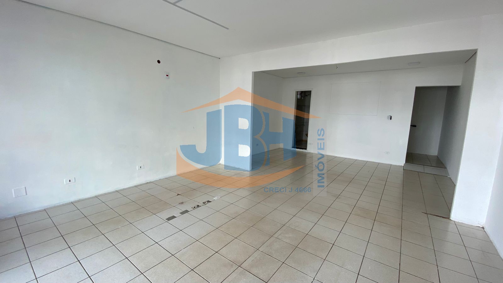 Sala Comercial no Centro em Santa Terezinha de Itaipu