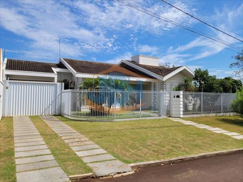 Casa Residencial para venda no Centro em Santa Terezinha de Itaipu com 500,00m² por R$ 980.000,00