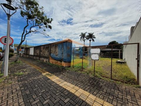 Terreno para venda no Centro em Santa Terezinha de Itaipu com 480,00m² por R$ 530.000,00