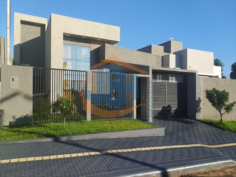 Casa Residencial para venda no Centro em Santa Terezinha de Itaipu com 325,00m² por R$ 1.000.000,00