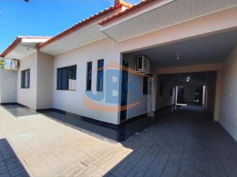 Casa Residencial para venda no Parque dos Estados em Santa Terezinha de Itaipu com 300m² por R$ 850.000,00