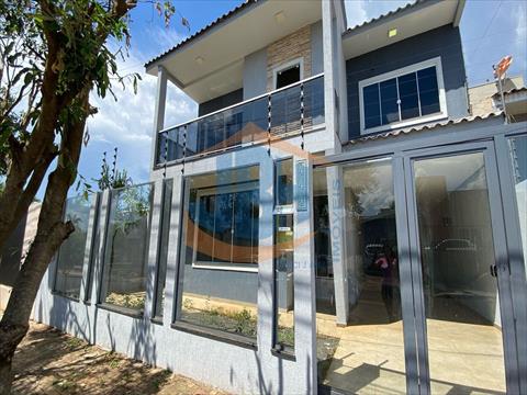 Sobrado para venda no Jardim Ipe III em Foz do Iguacu com 256,88m² por R$ 1.200.000,00