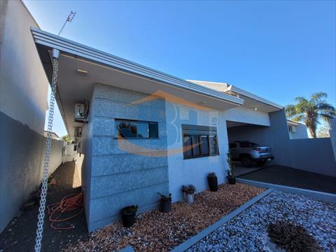 Casa Residencial para venda no Centro em Santa Terezinha de Itaipu com 900m² por R$ 1.400.000,00