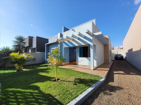 Casa Residencial para venda no Parque Sao Lourenco em Santa Terezinha de Itaipu com 318m² por R$ 550.000,00