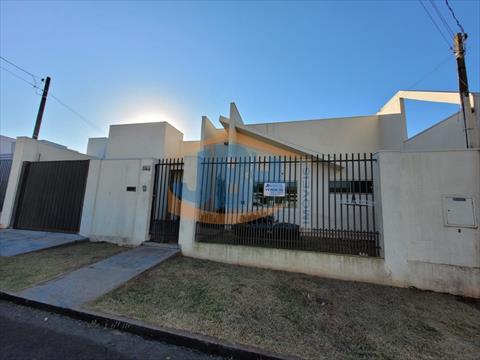 Casa Residencial para venda no Centro em Santa Terezinha de Itaipu com 300m² por R$ 700.000,00