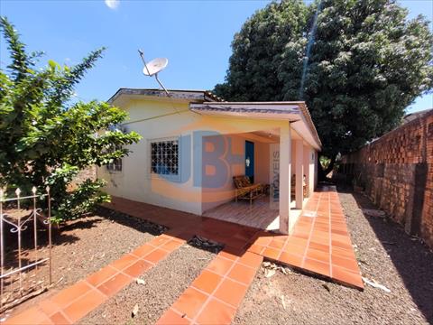 Casa Residencial para venda no Centro em Santa Terezinha de Itaipu com 464m² por R$ 630.000,00