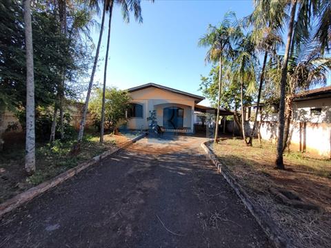 Casa Residencial para venda no Centro II em Santa Terezinha de Itaipu com 427m² por R$ 510.000,00