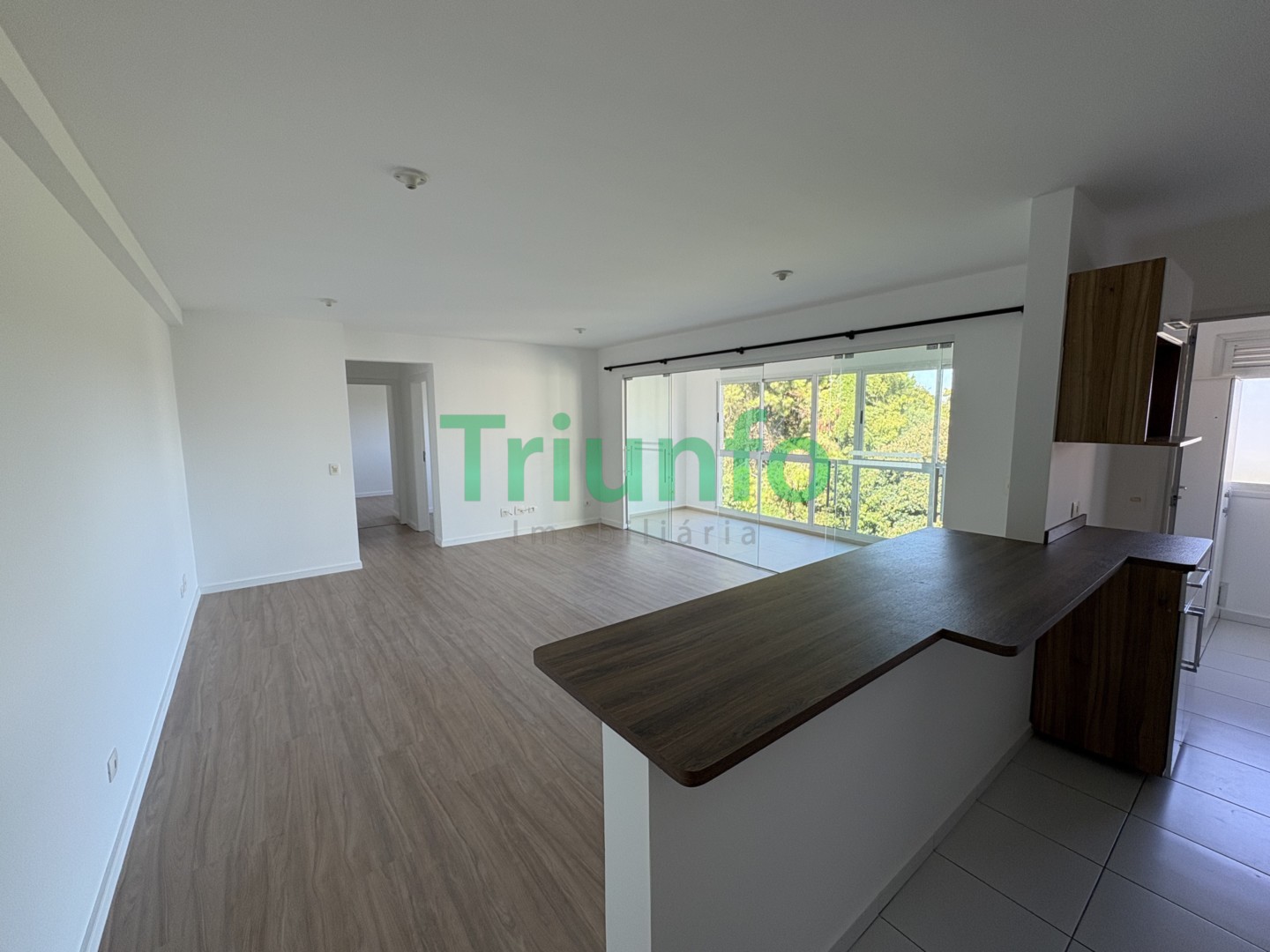 Apartamento para locacao no Merces em Curitiba com 103m² por R$ 4.200,00