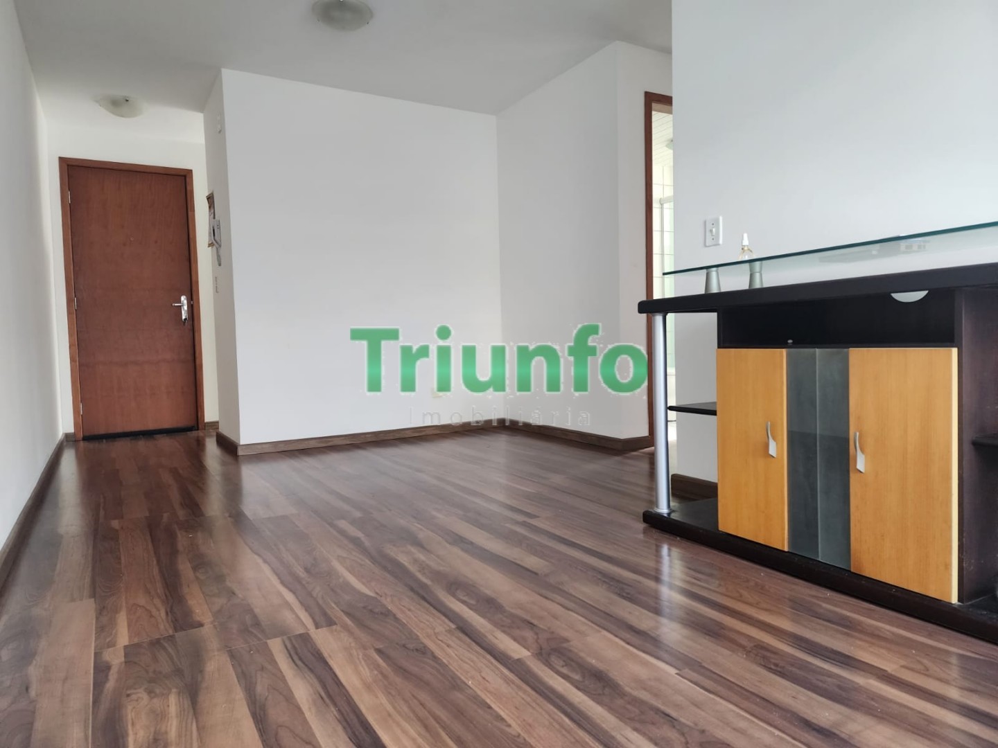 Apartamento para locacao no Campo Comprido em Curitiba com 66m² por R$ 2.040,00