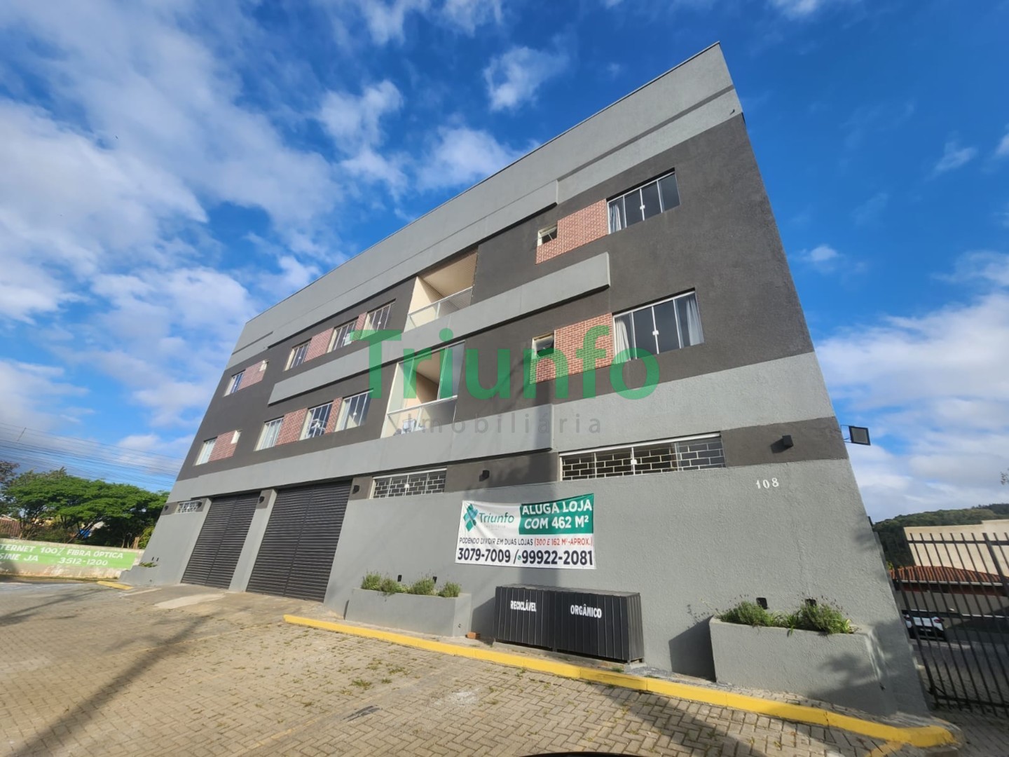 Loja para locacao no Centro em Itaperucu com 165m² por R$ 4.125,00