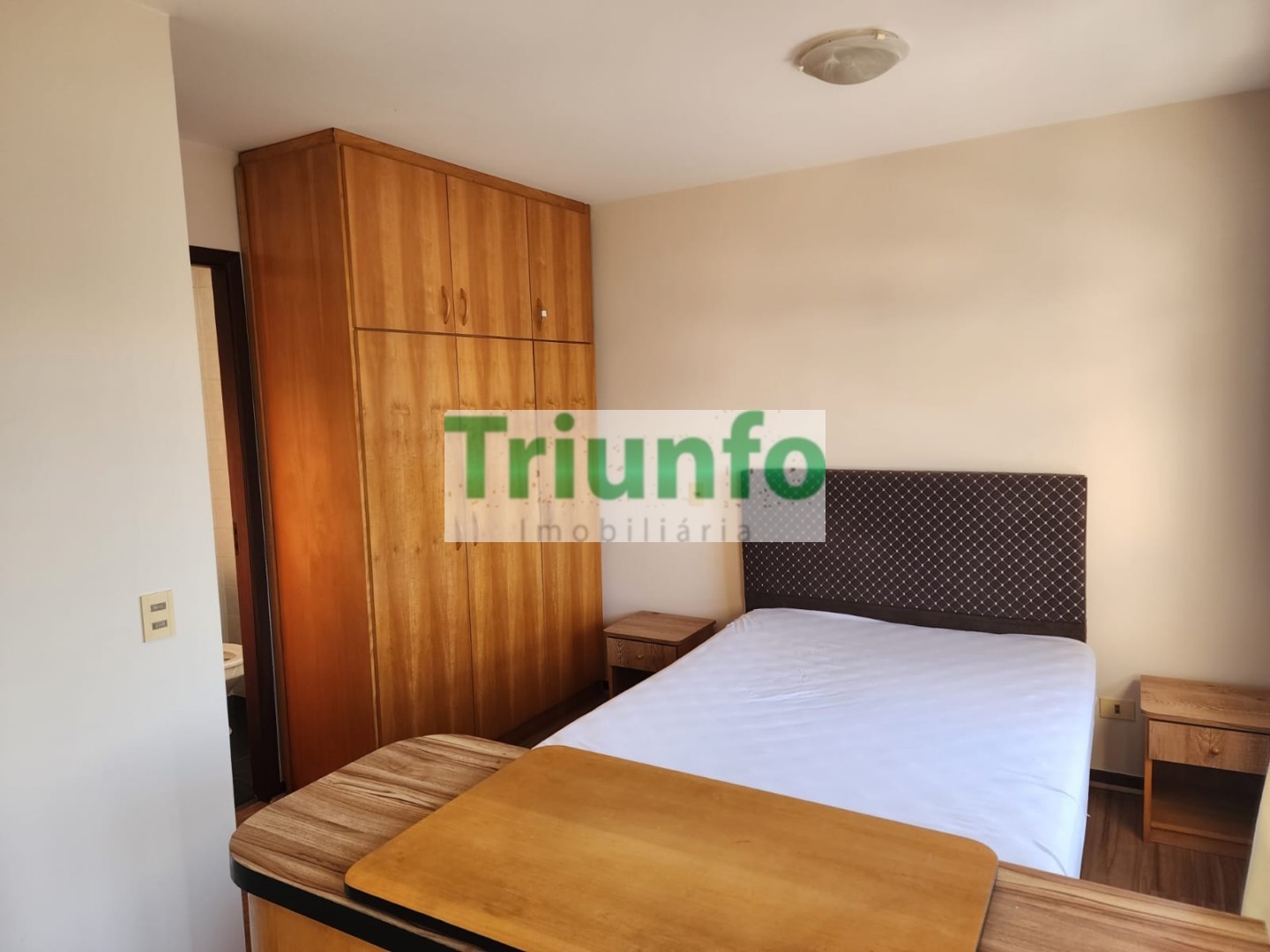 Loja para locacao no Sao Francisco em Curitiba com 0m² por R$ 1.560,00