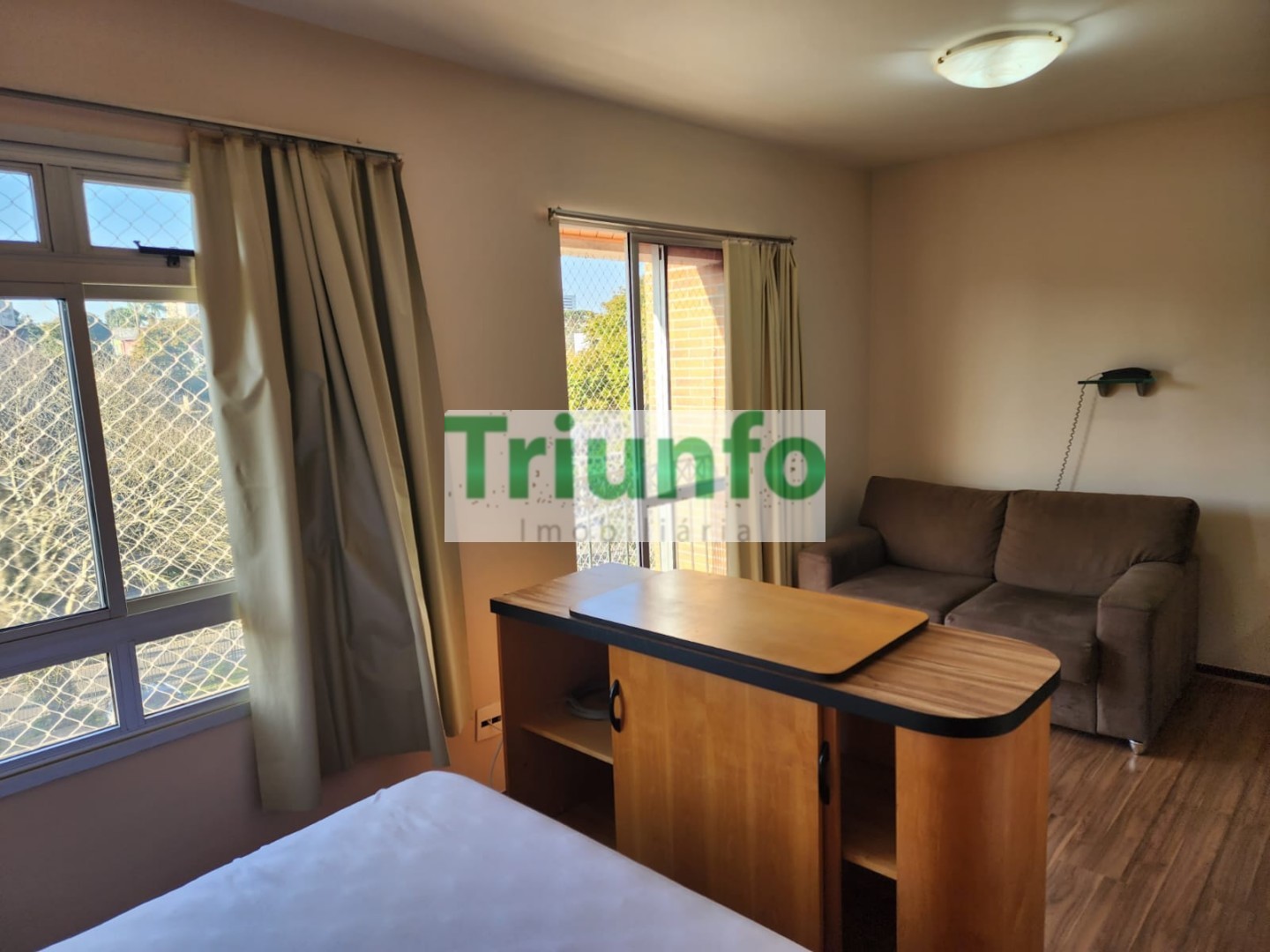 Loja para locacao no Sao Francisco em Curitiba com 0m² por R$ 1.560,00