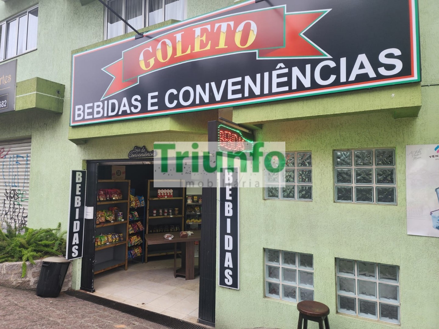 Ponto de Comércio para locacao no Santa Felicidade em Curitiba com 0m² por R$ 4.320,00